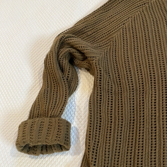 27 Miles Olive open knit sweater. Size M. Silk ribbon tie bottom. - Picture 5 of 10